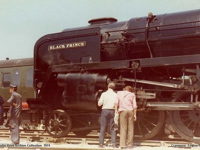 22nd June 1974. Black Prince 92203 receiving some attention from Harry Frith and friend on a lovely summers day at Cranmore. Also in the picture are George Davies and Colin Saunders
